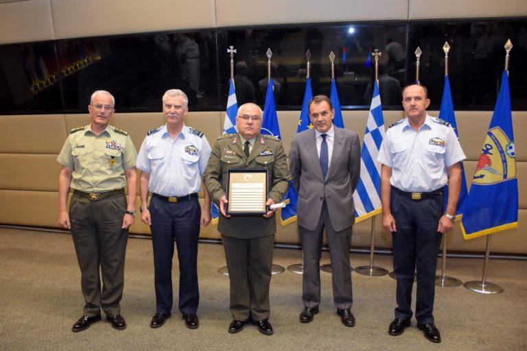 Παρουσία ΥΕΘΑ Νικόλαου Παναγιωτόπουλου στην τελετή βράβευσης του 691 ΒΕΒ, στο πλαίσιο του «Έτους Κοινωνικής Προσφοράς των Ενόπλων Δυνάμεων»