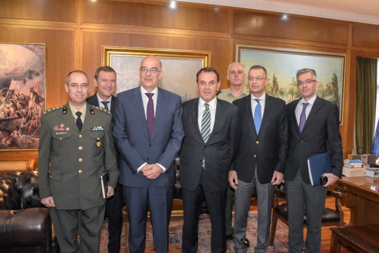 Υπογραφή μνημονίου συνεργασίας μεταξύ του Υπουργείου Εθνικής Άμυνας και του Υπουργείου Εξωτερικών