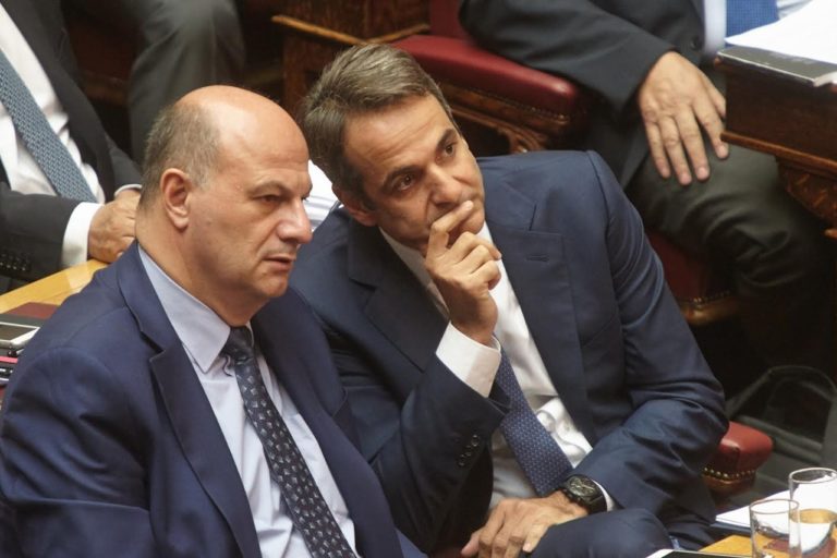 Κωνσταντίνος Τσιάρας: Ο Θεσσαλός Βουλευτής της ΝΔ που σαρώνει στον κάμπο!