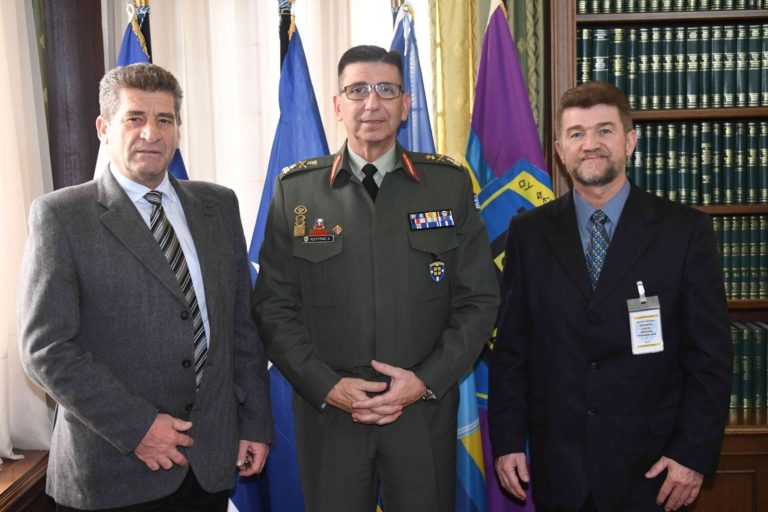 Επισκέψεις για Ανταλλαγή Ευχών στο Γ’ΣΣ/NRDC-GR και στην 1η Μεραρχία