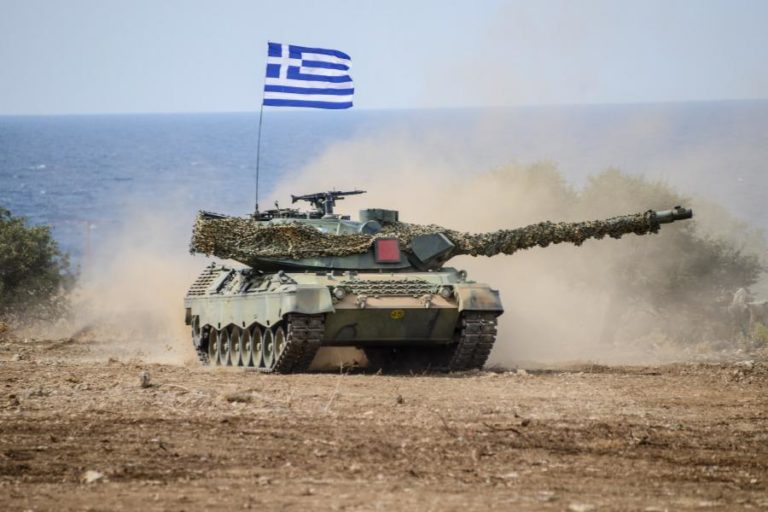 Αυστηρώς ακατάλληλο για όσους δεν αγαπούν τον Ελληνικό Στρατό. Το εντυπωσιακό βίντεο της Δνσης Ενημέρωσης του ΥΠΕΘΑ για τις τρεις φάσεις του ΠΑΡΜΕΝΙΩΝΑ