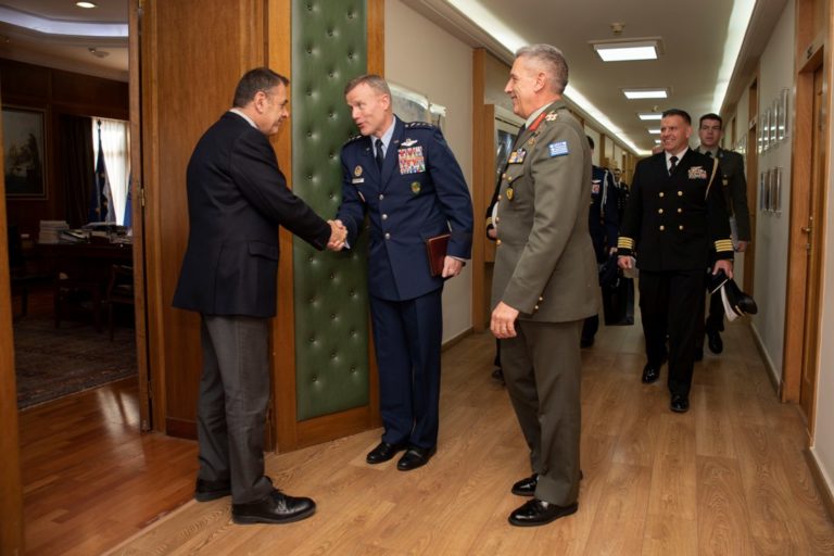 Ο ΥΕΘΑ Νικόλαος Παναγιωτόπουλος συναντήθηκε με τον Ανώτατο Συμμαχικό Διοικητή Ευρώπης, Πτέραρχο Τοντ Ουώλτερς