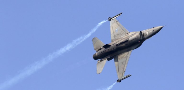Σήμερα πάνω από τη Βόρεια Μακεδονία τα πρώτα ελληνικά πολεμικά αεροσκάφη