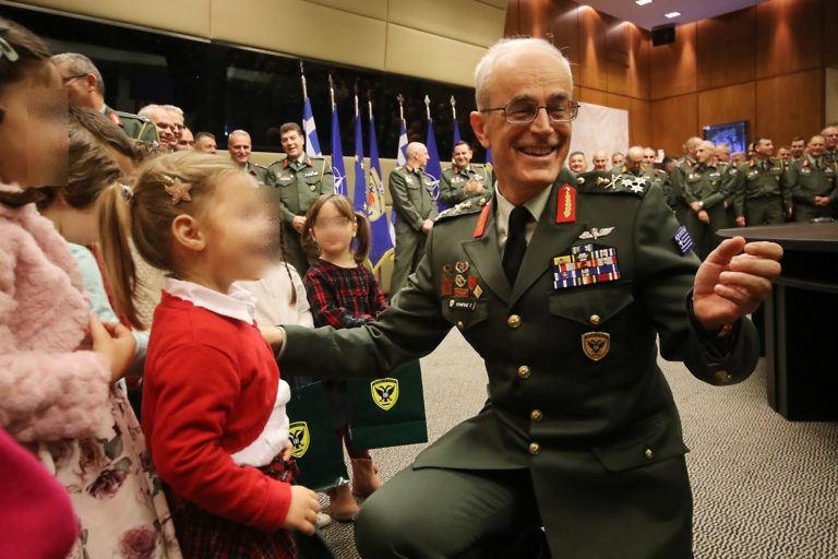 Χριστουγεννιάτικη Εκδήλωση για Ανταλλαγή Ευχών στο ΓΕΣ