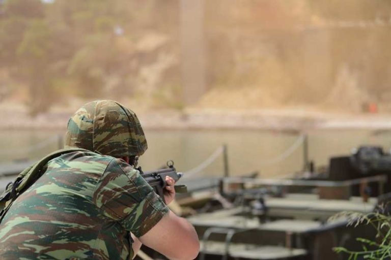 Κατάργηση του αμετάθετου των ”χακί” συνδικαλιστών ζητούν τα στελέχη των ΕΔ