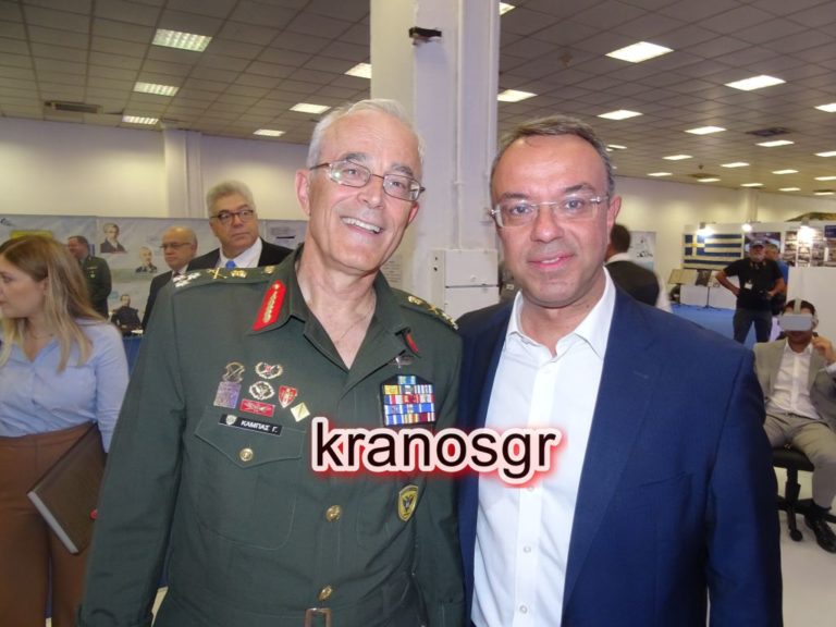 Στο περίπτερο των Ενόπλων Δυνάμεων ο Υπουργός Οικονομικών Χρήστος Σταϊκούρας