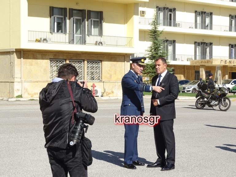 Ο Νίκος Παναγιωτόπουλος φωτογραφίζει τον Νίκο Παναγιωτόπουλο