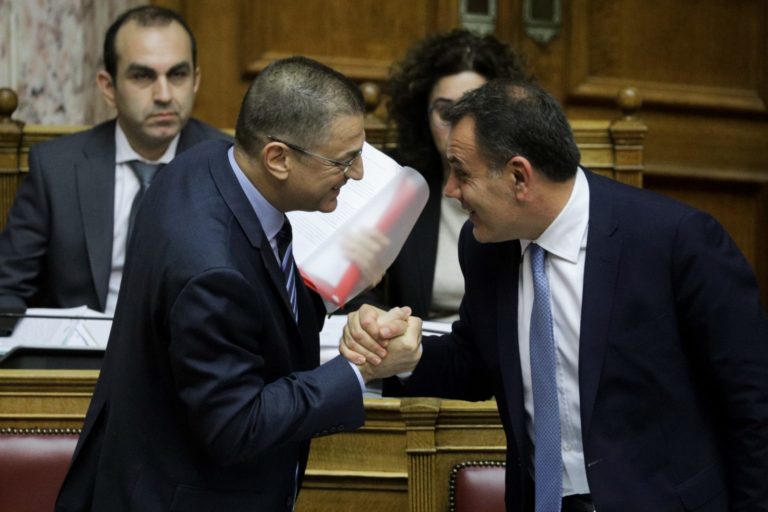 Κρίσεις 2020: Το διακύβευμα είναι ποιος κάνει κουμάντο στο ΥΠΕΘΑ