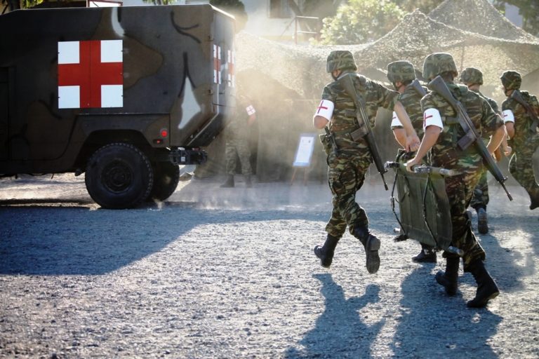 ΧΩΡΙΣ ΠΛΗΡΗ ΥΓΕΙΟΝΟΜΙΚΗ ΠΕΡΙθΑΛΨΗ ΧΙΛΙΑΔΕΣ ΣΤΡΑΤΙΩΤΙΚΟΙ -ΕΠΙΣΤΟΛΗ ΤΗΣ ΕΝΩΣΗΣ ΣΤΡΑΤΙΩΤΙΚΩΝ ΗΠΕΙΡΟΥ