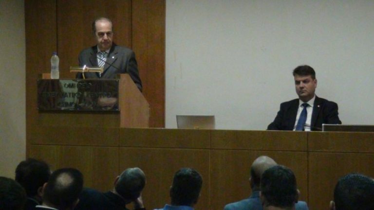 Ο Στρατηγός και ο… κουφός