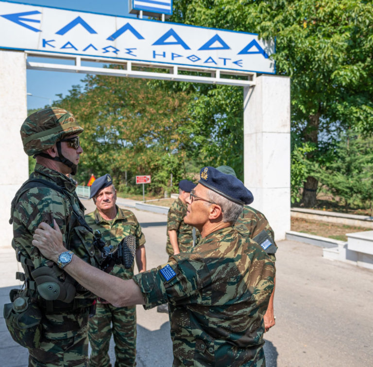 Επίσκεψη Αρχηγού ΓΕΣ στην Περιοχή Ευθύνης XVI- ΧΙΙ M/K ΜΠ και 50 Μ/Κ ΤΑΞ