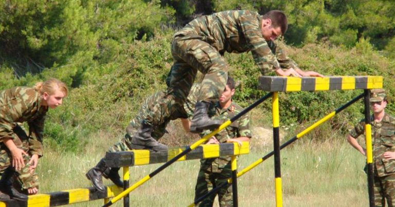 Περιζήτητες οι στρατιωτικές σχολές – Πού θα κυμανθούν οι βάσεις εισαγωγής