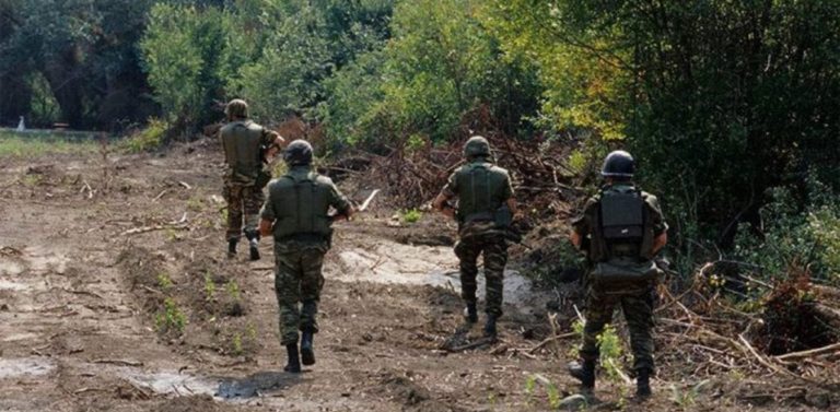 Στέλνονται ενισχύσεις στον Έβρο: Επιπλέον στρατιώτες για να ανακοπεί το ρεύμα των μεταναστών που εισέρχεται στη χώρα