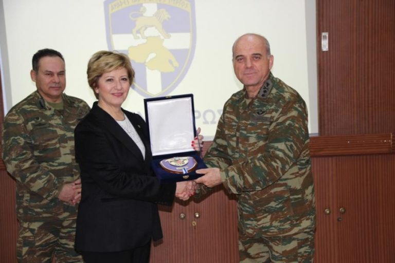 Η ΥΦΕΘΑ Μαρία Κόλλια-Τσαρουχά στο Στρατηγείο, σε Μονάδες και σε Φυλάκια της 98 Ανώτερης Διοίκησης Ταγμάτων Εθνοφυλακής «ΑΡΧΙΠΕΛΑΓΟΣ», στη νήσο Λέσβο.
