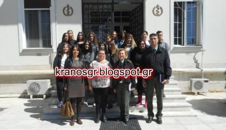 Ο Στρατός Ξηράς ενημερώνει μαθητές Λυκείων