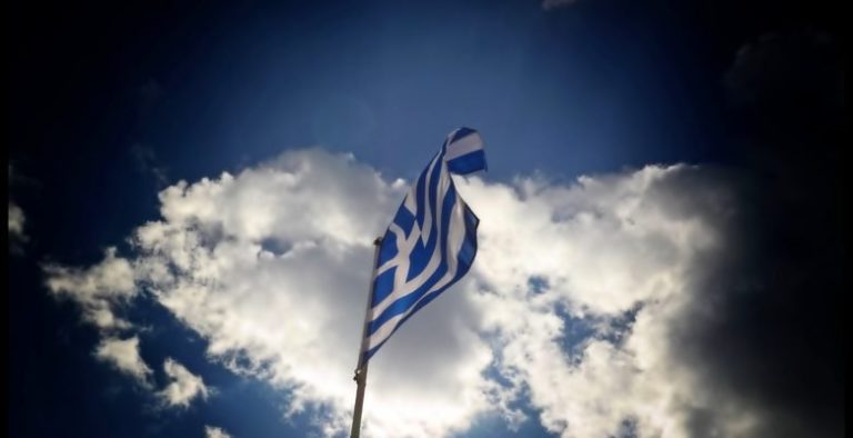 Αποτάχθηκαν εντός 24 ωρών από το Στρατό οι Γερμανοί Υπαξιωματικοί που κατέβασαν τη Σημαία στο Σταυρό!
