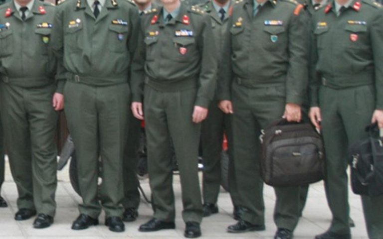 ΑΠΟΦΟΙΤΟΙ ΑΝΩΤΕΡΩΝ ΣΤΡΑΤΙΩΤΙΚΩΝ ΣΧΟΛΩΝ ΥΠΑΞΙΩΜΑΤΙΚΩΝ ΣΤΟ ΜΑΤΙ ΤΟΥ ΚΥΚΛΩΝΑ (ΠΑΛΙ…)