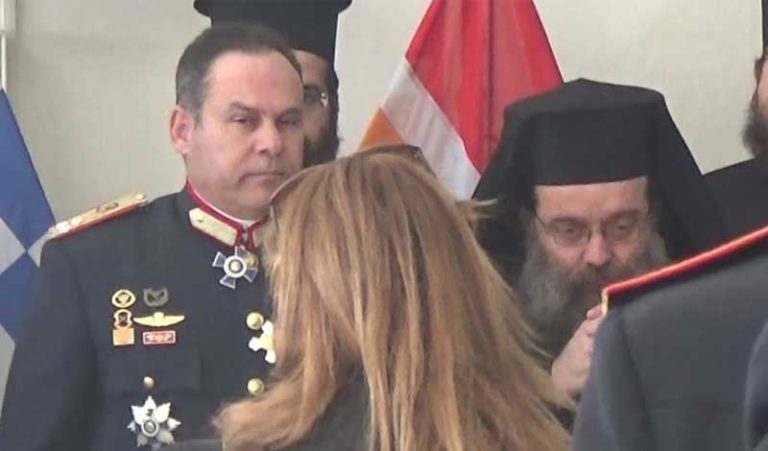 Στρατηγός Μανωλάκος: «Οι χιλιάδες παράτυποι μετανάστες μπορεί να είναι η ”ωρολογιακή βόμβα” για την ασφάλεια των νησιών»
