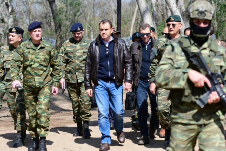 ΝΑΙ στη χορήγηση ειδικού βοηθήματος στους μαχητές της πρώτης γραμμής επανέλαβε ο ΥΕΘΑ Ν. Παναγιωτόπουλος