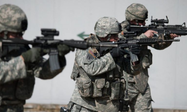 Οι αόρατοι στρατιώτες! Η συσκευή που αλλάζει τα δεδομένα του πολέμου (βίντεο)