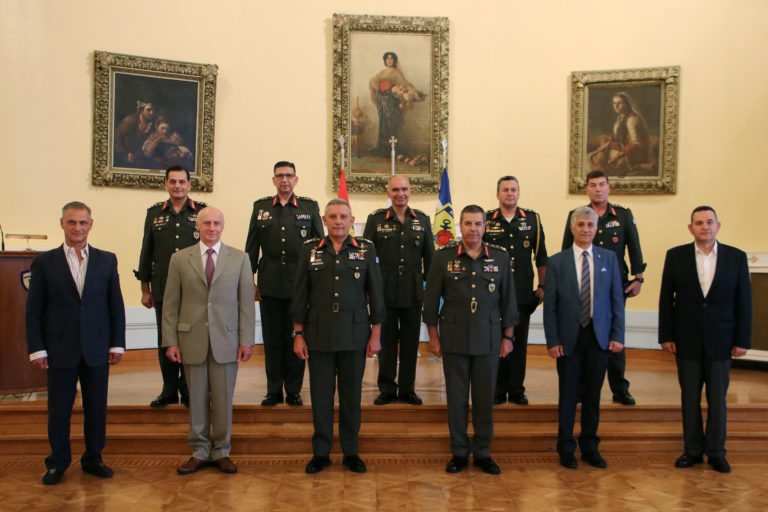 Στρατός Ξηράς: Τους αποστράτευσαν, αλλά τους βράβευσαν