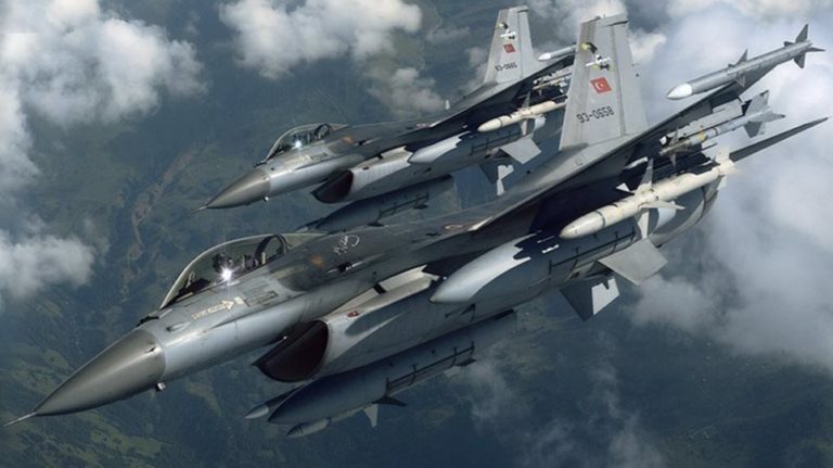 Υπερπτήσεις τουρκικών F-16 πάνω από το Αγαθονήσι μία μέρα μετά την επίσκεψη της Σακελλαροπούλου