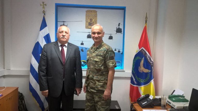 Ο Πρόεδρος του ΣΕΑΝ Κιλκίς στο Διοικητή της 71ης Α/Μ Ταξιαρχίας ΠΟΝΤΟΣ