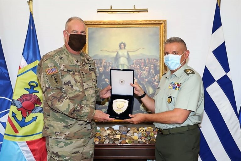 Συνάντηση Αρχηγού ΓΕΕΘΑ με τον Διοικητή ΝSHQ