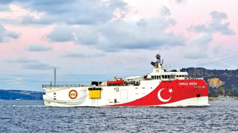 Ορούτς Ρέις: Έστρεψε πορεία ξανά προς την ελληνική υφαλοκρηπίδα – ΦΩΤΟ