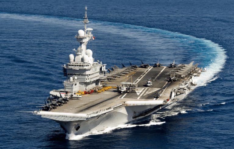 Ελληνοτουρκικά: Στη Μεσόγειο σε «μη προσδιορισμένη αποστολή» κατευθύνεται το Charles de Gaulle