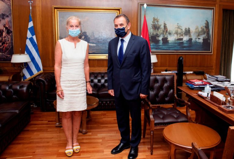 Συνάντηση Υπουργού Εθνικής Άμυνας Νικόλαου Παναγιωτόπουλου με την Πρέσβη της Ολλανδίας στην Ελλάδα Στέλλα Ρόννερ – Κρούμπασιτς