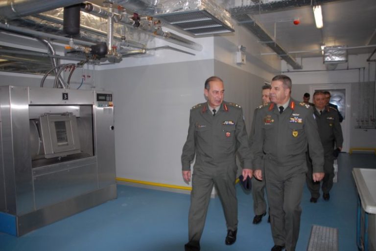 ΤΩΡΑ – Στο 401 ΓΣΝ Αθηνών ο Α/ΓΕΣ Χ. Λαλούσης