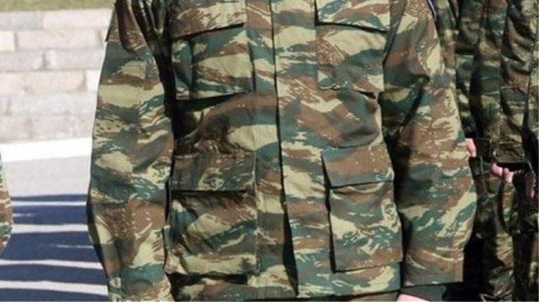 Κλείδωσε η θητεία σε στρατό ξηράς: Το «διζωνικό σύστημα» και τα εμπόδια στράτευσης στα 18