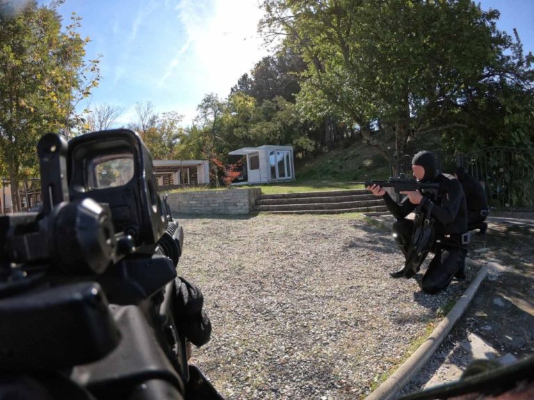 ΣΥΝΕΚΠΑΙΔΕΥΣΗ ΜΕΤΑΞΥ ΜΟΝΑΔΩΝ ΕΙΔΙΚΩΝ ΕΠΙΧΕΙΡΗΣΕΩΝ ΤΗΣ ΕΛΛΑΔΑΣ ΚΑΙ ΤΗΣ ΔΗΜΟΚΡΑΤΙΑΣ ΤΗΣ ΒΟΡΕΙΑΣ ΜΑΚΕΔΟΝΙΑΣ