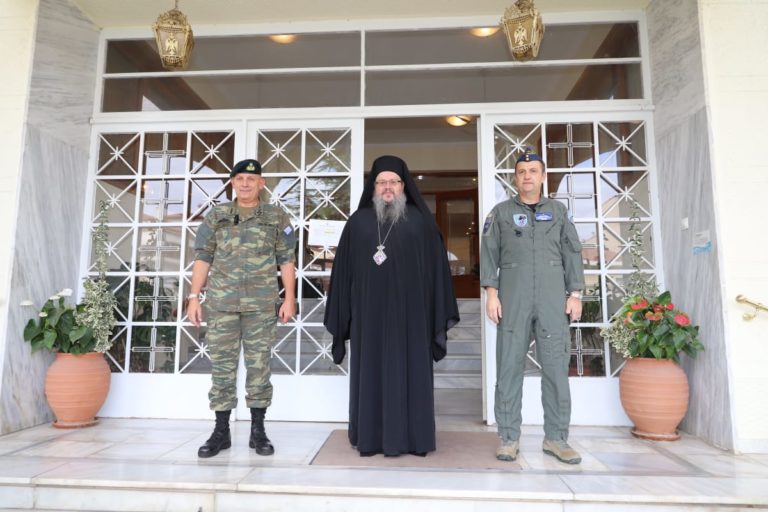 ΕΠΙΣΚΕΨΗ ΑΡΧΗΓΟΥ ΓΕΕΘΑ ΣΤΗ ΛΑΡΙΣΑ