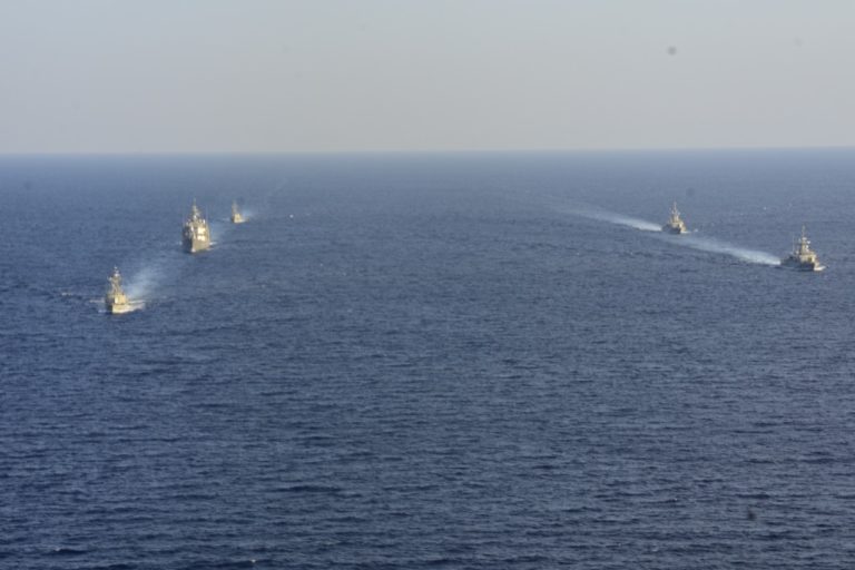 ”Λοκαρισμένο” το ORUC REIS και τα συνοδευτικά του: Η καλύτερη απάντηση των ΕΔ στην Τουρκία ανήμερα της Εθνικής Επετείου