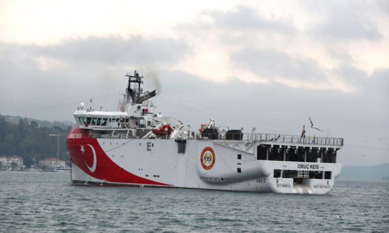 Προς νέα κρίση: Το Oruc Reis θα συνεχίσει τις έρευνες ανατολικά της Κρήτης και της Ρόδου