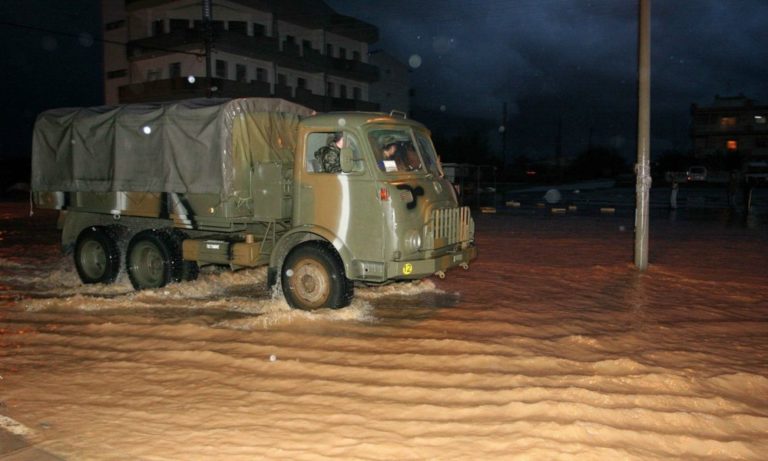 Τα Steyr… απολύονται