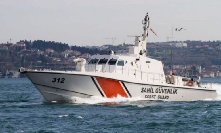 ΕΚΤΑΚΤΟ: Τουρκικό περιπολικό σκάφος συγκρούστηκε με δύο σκάφη του Λιμενικού στα Ίμια