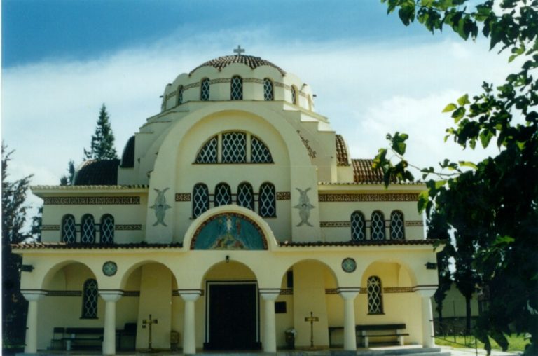 Ανοιχτές ή κλειστές των Θεοφανίων οι Στρατιωτικές Εκκλησίες;