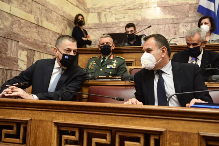 Κρίσεις με υπογραφή Παναγιωτόπουλου