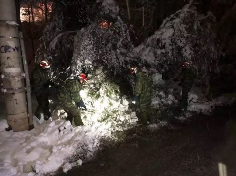 Οι ολονύχτιες μάχες του Στρατού Ξηράς στα χιόνια