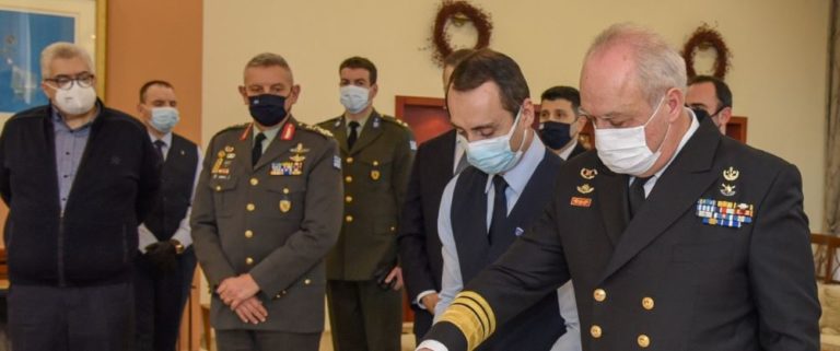 ”Έπεσαν” οι υπογραφές Οικονόμου. Ξεκινούν σήμερα οι αιτήσεις για προσλήψεις στο ΠΝ