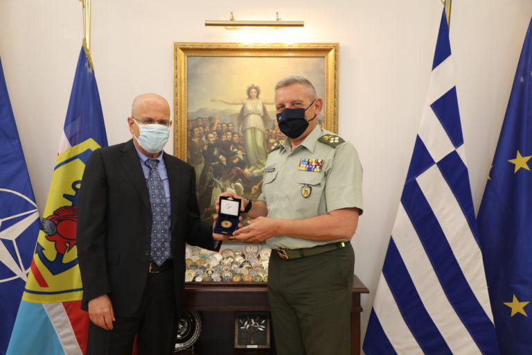ΣΥΝΑΝΤΗΣΗ ΤΟΥ ΑΡΧΗΓΟΥ ΓΕΕΘΑ ΜΕ ΤΟΝ ΠΡΕΣΒΗ ΤΟΥ ΙΣΡΑΗΛ ΣΤΗΝ ΑΘΗΝΑ