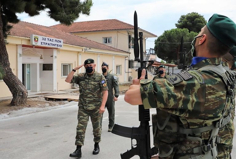 ΕΠΙΣΚΕΨΗ ΑΡΧΗΓΟΥ ΓΕΕΘΑ ΣΤΗΝ 32 ΤΑΞ ΠΖΝ