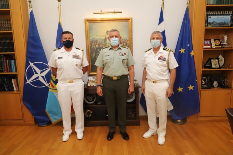 ΣΥΝΑΝΤΗΣΗ ΑΡΧΗΓΟΥ ΓΕΕΘΑ ΜΕ ΤΟΝ ΠΑΡΑΔΙΔΟΝΤΑ ΚΑΙ ΤΟΝ ΠΑΡΑΛΑΜΒΑΝΟΝΤΑ ΑΚΑΜ ΤΩΝ ΗΠΑ ΣΤΗΝ ΑΘΗΝΑ