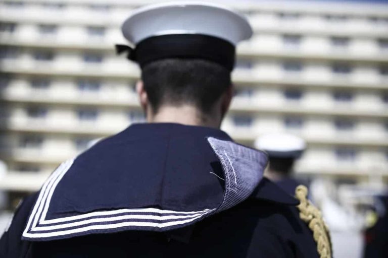 Νέα προκήρυξη 100 θέσεων Επαγγελματιών Οπλιτών