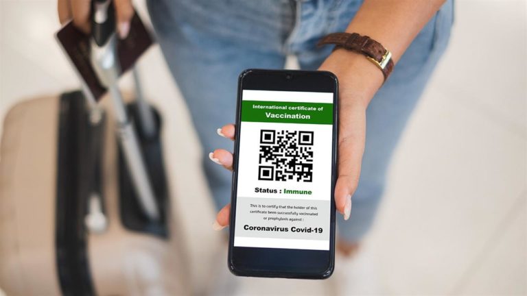Green Pass: Ακόμη να βρεθεί λύση για τους στρατιωτικούς