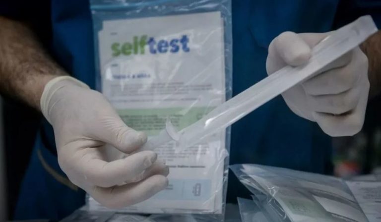 Χωρίς self test οι εμβολιασμένοι στρατιωτικοί