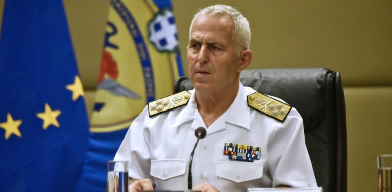 Ανασχηματισμός: Τρικυμία με τον ναύαρχο Αποστολάκη – Όλο το παρασκήνιο της μη αποδοχής